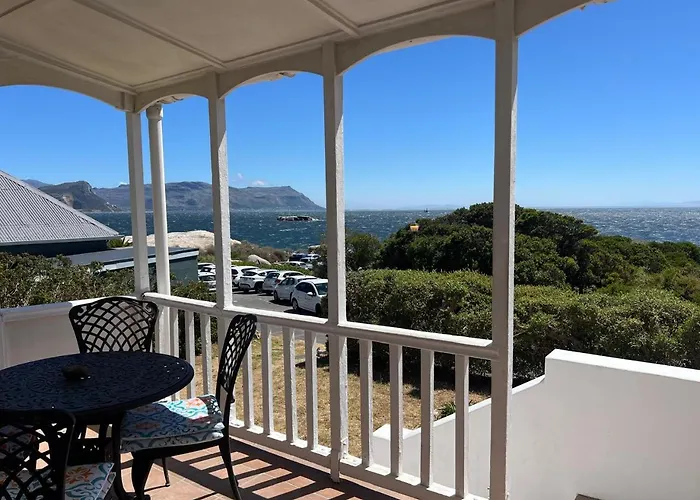 Boulders Beach Hotel, Cafe And Curio Shop