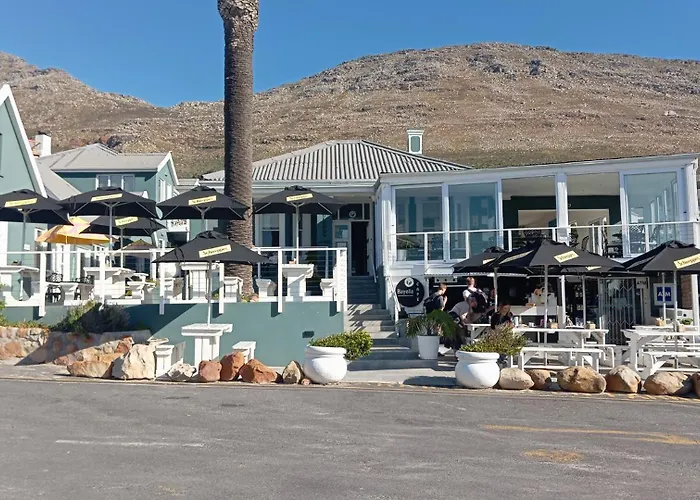Boulders Beach Hotel, Cafe And Curio Shop
